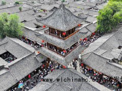 国庆文旅弘扬国韵花式翻新 夜间活动点亮古城魅力